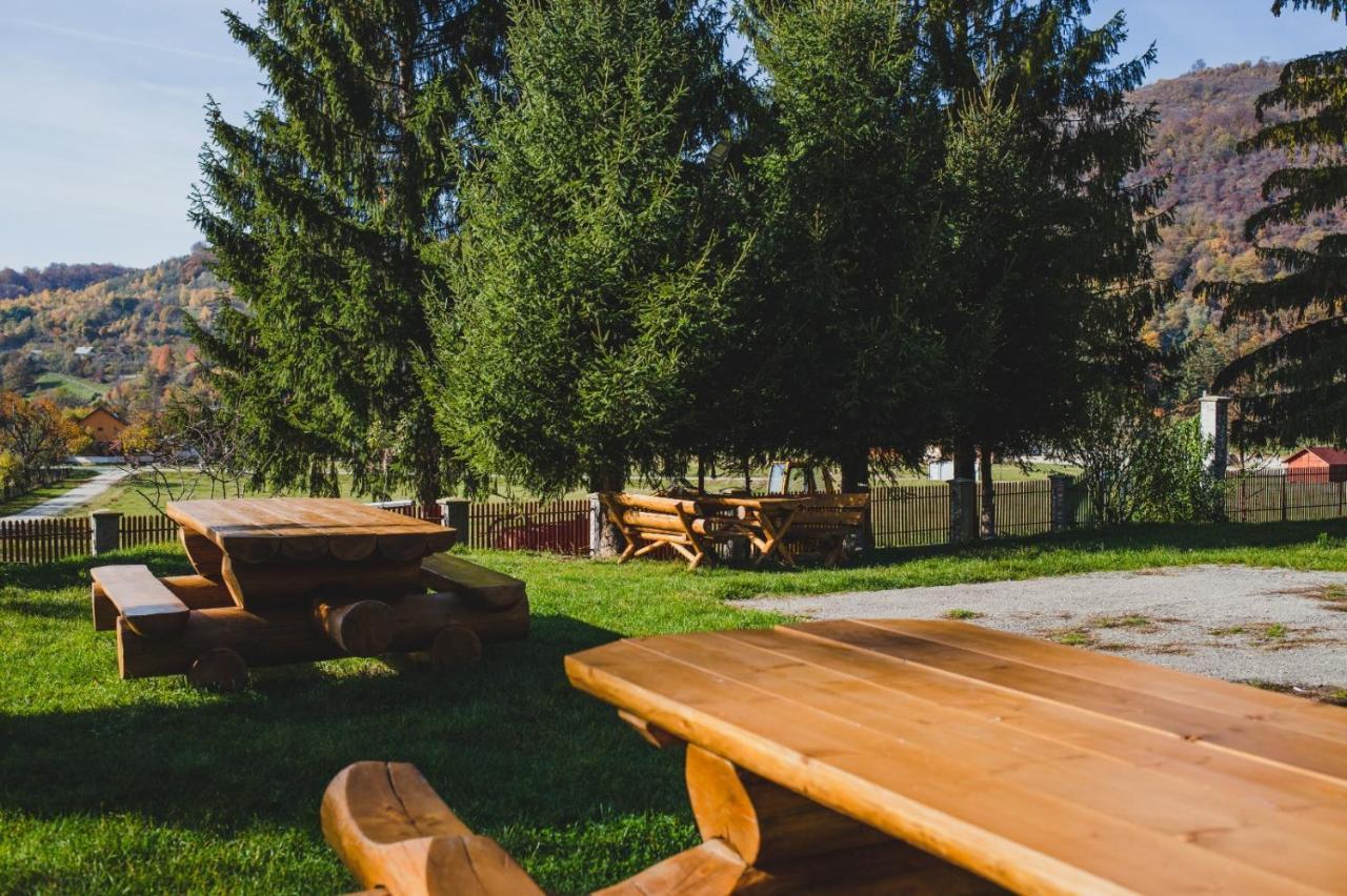 Pensiunea Cheile-Oltetului Polovragi Exterior foto